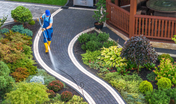 Why Choose Our Certified Pressure Washing Experts for Your Project Needs in Reed City, MI?